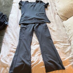 Jaanuu flare yoga scrub Pants & Top Set